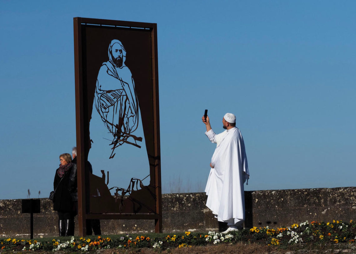 France: la statue de l’Emir Abdelkader vandalisée avant son inauguration