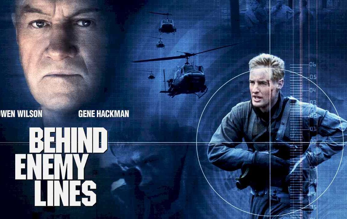 Owen Wilson fuit des soldats serbes en Bosnie dans « Behind enemy lines »