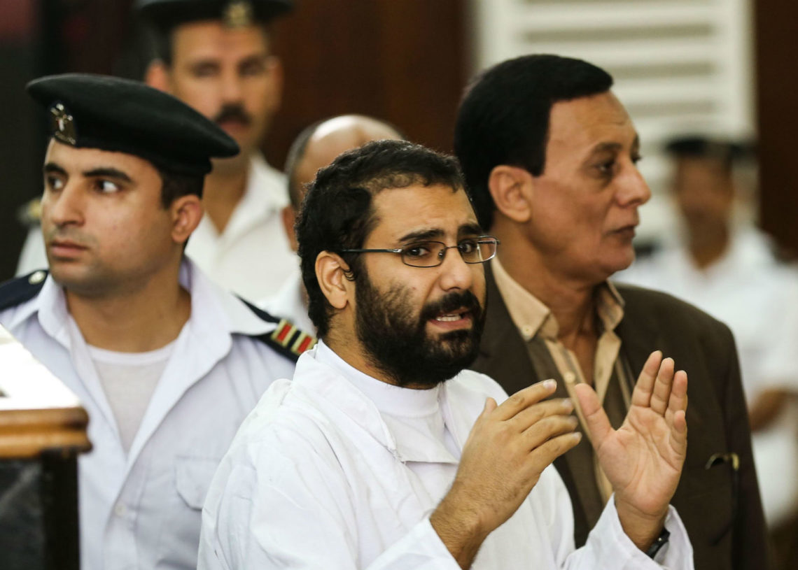 Alaa Abdel-Fattah, figure de la révolution égyptienne, entame une grève de la faim