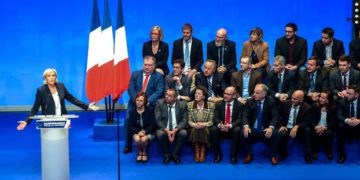 France : un responsable du RN  condamné à 18 mois de prison pour avoir tagué des mosquées.