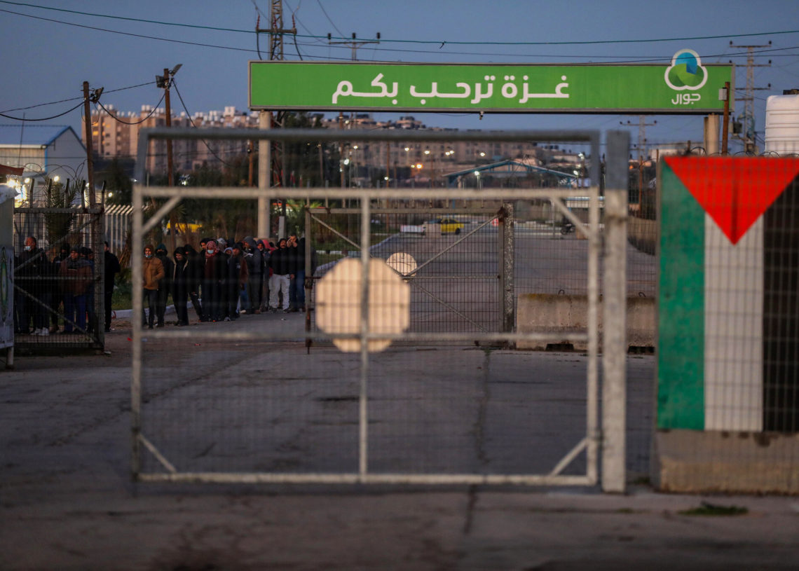 Tirs de roquette: le passage d&rsquo;Erez fermé aux travailleurs et commerçants palestiniens annonce Israël