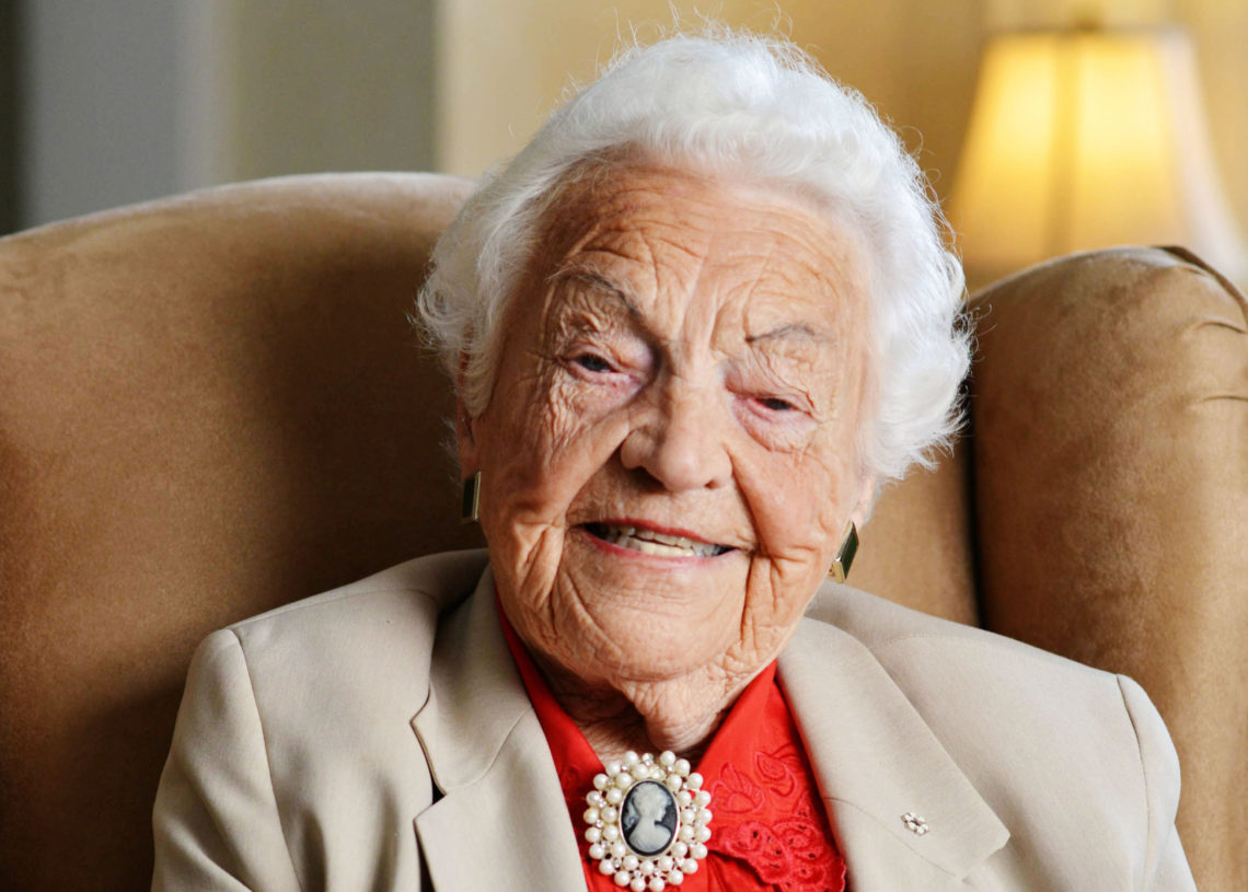 A 101 ans, Hazel McCallion dirigera encore 3 ans le plus grand aéroport du Canada