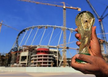 Qatar: Amnesty International appelle la FIFA à verser 440 millions de dollars aux travailleurs immigrés