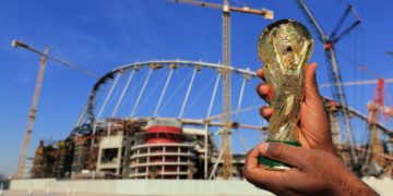 Qatar: Amnesty International appelle la FIFA à verser 440 millions de dollars aux travailleurs immigrés