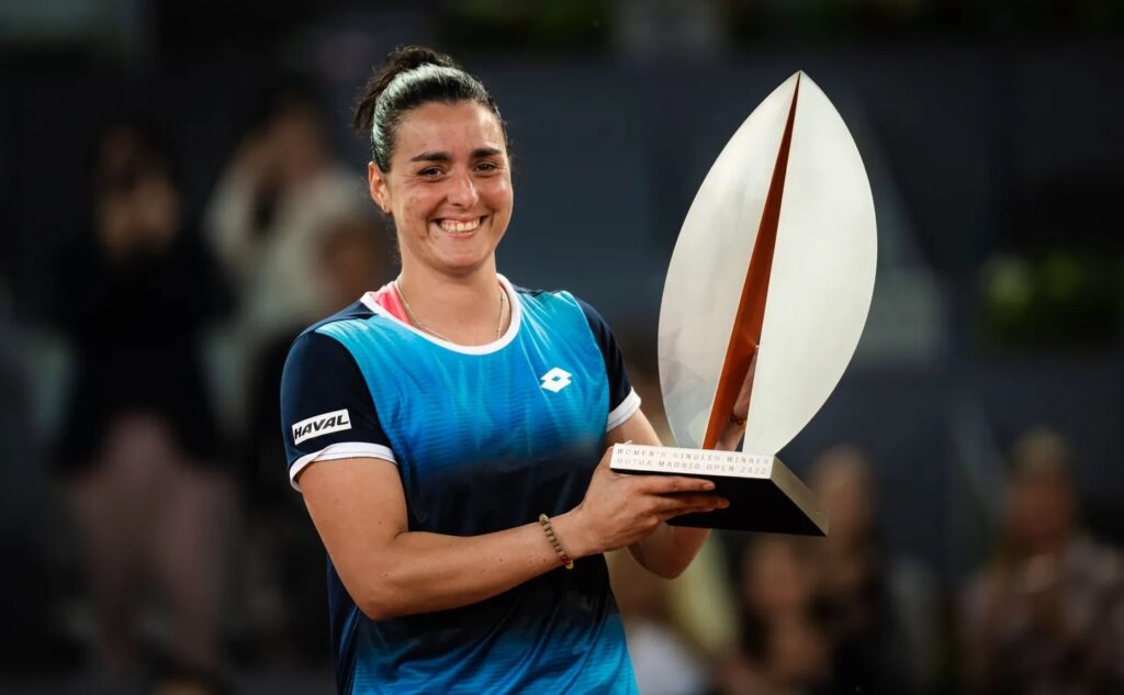 Terre battue, terre brûlée.