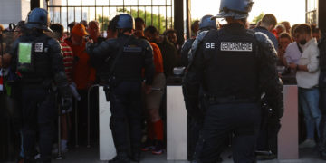 Stade de France: Gerald Darmanin dénonce une « fraude massive industrielle et organisée de faux billets »