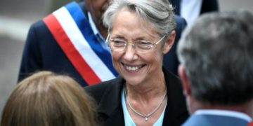 Le nouveau gouvernement français : de la continuité et une nomination clivante