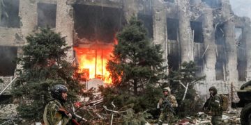 Destructions d’armes, Azovstal aux « mains des russes », Biden interdit de Russie…en Ukraine ces dernières heures