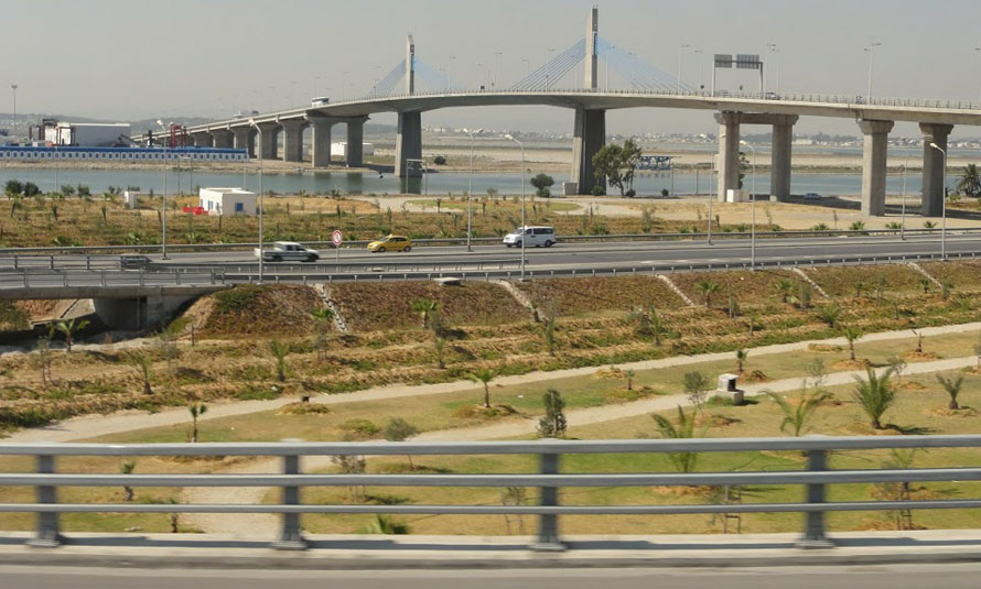 Un corps retrouvé pendu sur le pont de Radès (photo)