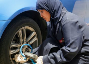 Après le permis de conduire, des femmes saoudiennes se lancent en mécanique