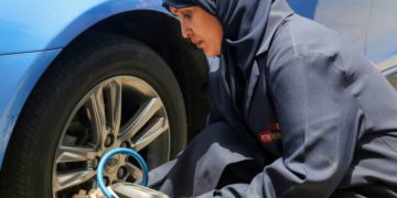 Après le permis de conduire, des femmes saoudiennes se lancent en mécanique