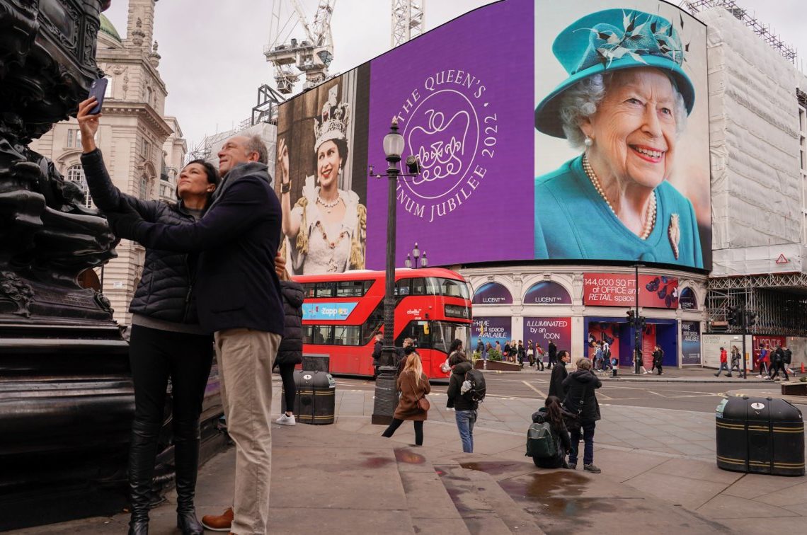 Le Royaume-Uni célèbre le jubilé de la Reine