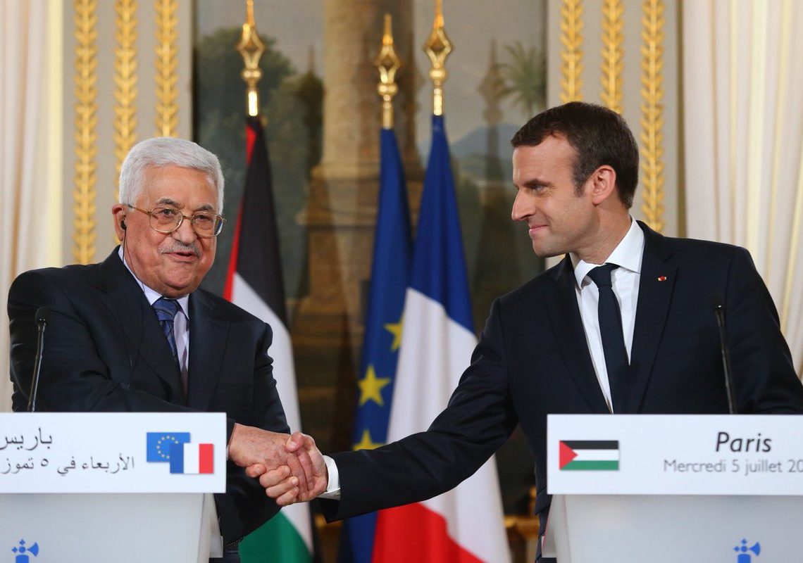 Cisjordanie: Emmanuel Macron s&rsquo;entretient au téléphone avec Mahmoud Abbas