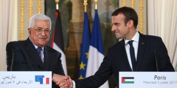 Cisjordanie: Emmanuel Macron s&rsquo;entretient au téléphone avec Mahmoud Abbas