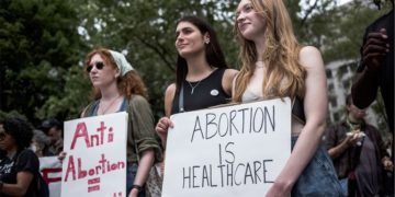 Meta et Disney prêt à rembourser les frais de déplacement de leurs employées, obligées de voyager pour accéder à l’IVG