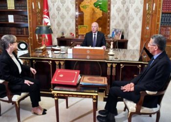 Kais reçoit Nejla Bouden et Taoufik Charfeddine