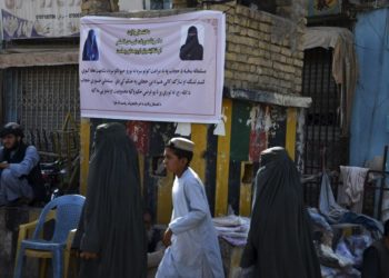 Afghanistan: « Les femmes qui ne portent pas le voile intégral essayent de ressembler à des animaux »