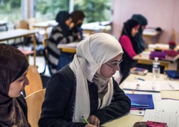 Le retour des tenues religieuses à l&rsquo;école inquiètent les français