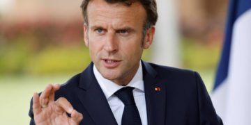 Au Bénin, Emmanuel Macron qualifie la Russie de « puissance impériale coloniale »