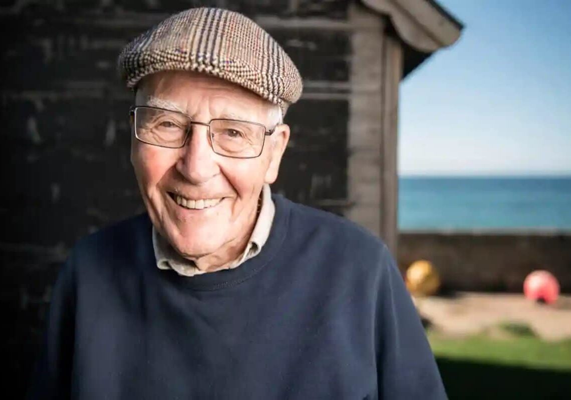 Décès du scientifique James Lovelock à 103 ans, « éclaireur » sur  la crise climatique et père de l&rsquo;hypothèse Gaia