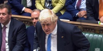 « Hasta la vista, baby »: les adieux insolites de Boris Johnson au Parlement britannique