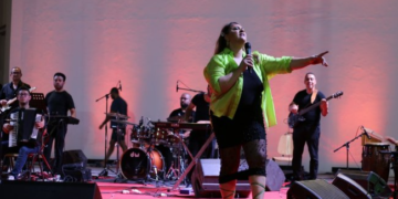 Amina Fakhet, l’artiste qui divise