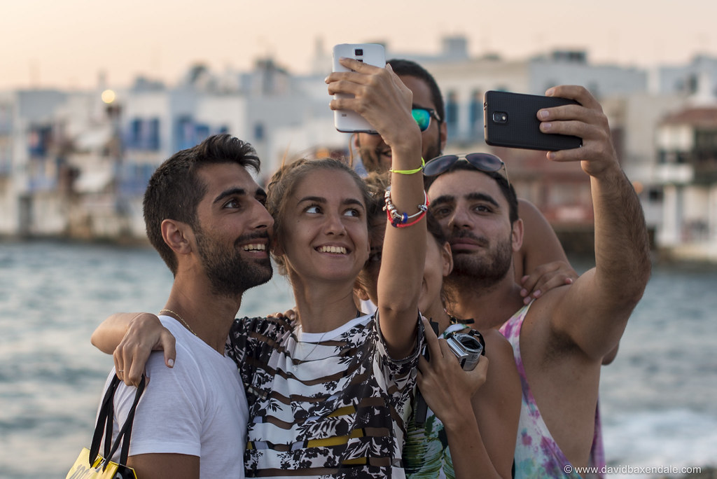 En Grèce, un touriste britannique tué par une pale d'hélicoptère en tentant  de faire un selfie