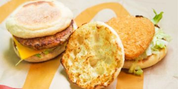 Insolite: pour avoir atterri avec un menu Mc Donald&rsquo;s dans ses bagages, un australien reçoit une amende de 2.664 dollars
