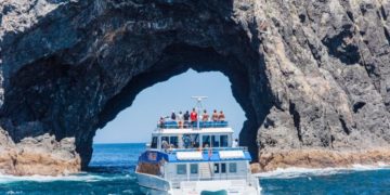 Nouvelle-Zélande: le ministre du Tourisme veut des visiteurs riches et  pas ceux qui « dépensent 10 dollars par jour »