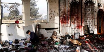 Afghanistan: une explosion dans une mosquée de Kaboul fait trois morts