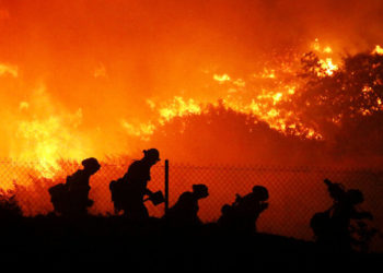 Incendies: le Portugal toujours ravagé par les flammes