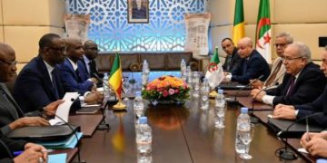 L&rsquo;Algérie veut réconcilier  la France et le Mali
