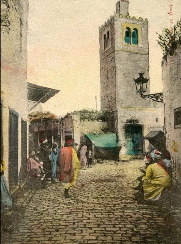 Un piéton à Tunis : À la rue El Marr