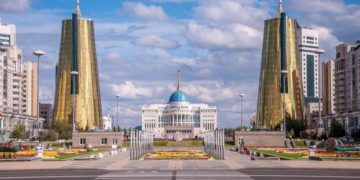 Kazakhstan: la capitale reprend son nom d&rsquo; Astana, le mandat du président passe à sept ans non renouvelable