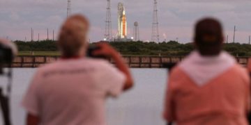 Nasa: le décollage de la méga-fusée pour la Lune à nouveau annulé et ce pour un moment