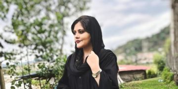 Iran: une jeune femme décède « soudainement » après son arrestation par la police des mœurs