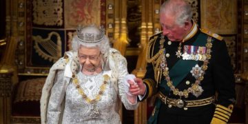 Elizabeth II est morte, Charles est roi