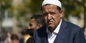 France: L&rsquo;homme qui s&rsquo;était introduit dans la mosquée de l&rsquo;imam Chalghoumi avec un couteau, a été expulsé vers l&rsquo;Algérie