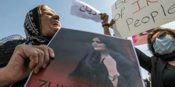 Mort de Mahsa Amini: les manifestations contre la police des moeurs ont 92 morts en deux semaines