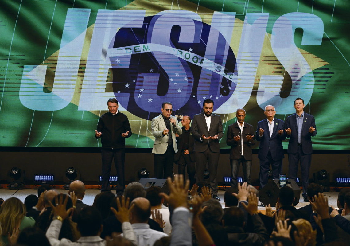 Brésil : le vote après la messe…