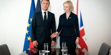 Liz Truss estime Emmanuel Macron comme un « ami »