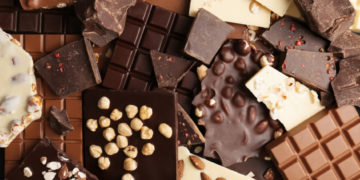 La production de cacao pour le chocolat coûte cher aux agriculteurs et à la planète