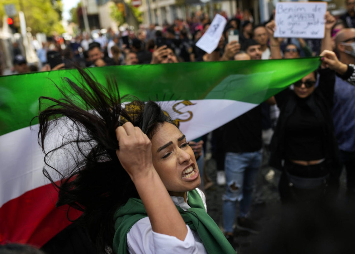 Iran : la colère de tout un peuple et le massacre.