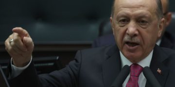 Turquie: Erdogan propose un référendum sur l&rsquo;autorisation du port du voile dans la fonction publique et les écoles