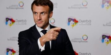 Visas: Emmanuel Macron persiste et signe dans sa politique  de fermeté