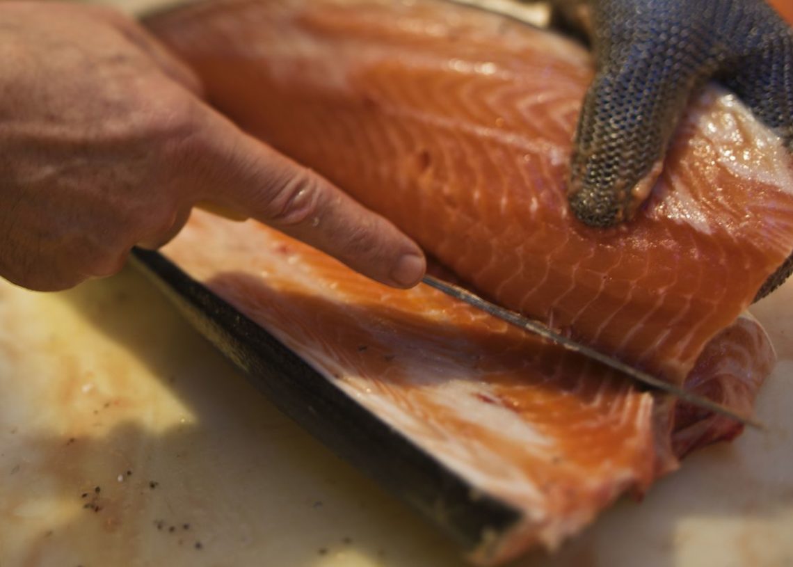 Bénéfices: la Norvège souhaite taxer à hauteur de 40% les producteurs de saumons