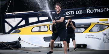 Charles Caudrelier remporte la route du Rhum 2022
