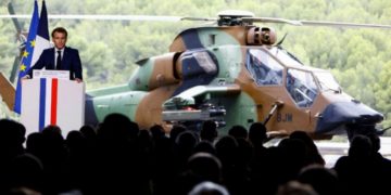 Emmanuel Macron: « l&rsquo;arsenal nucléaire français contribue à la sécurité de l&rsquo;Europe »