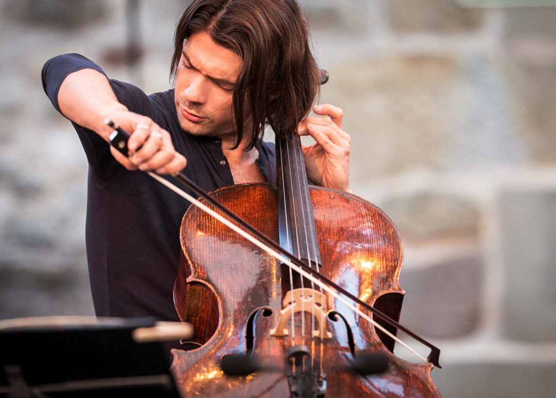 Déforestation et archets menacés: les grands noms de la musique classique protestent
