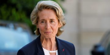 Sa déclaration de patrimoine jugée « sous-évaluée », la ministre française Caroline Cayeux contrainte de démissionner